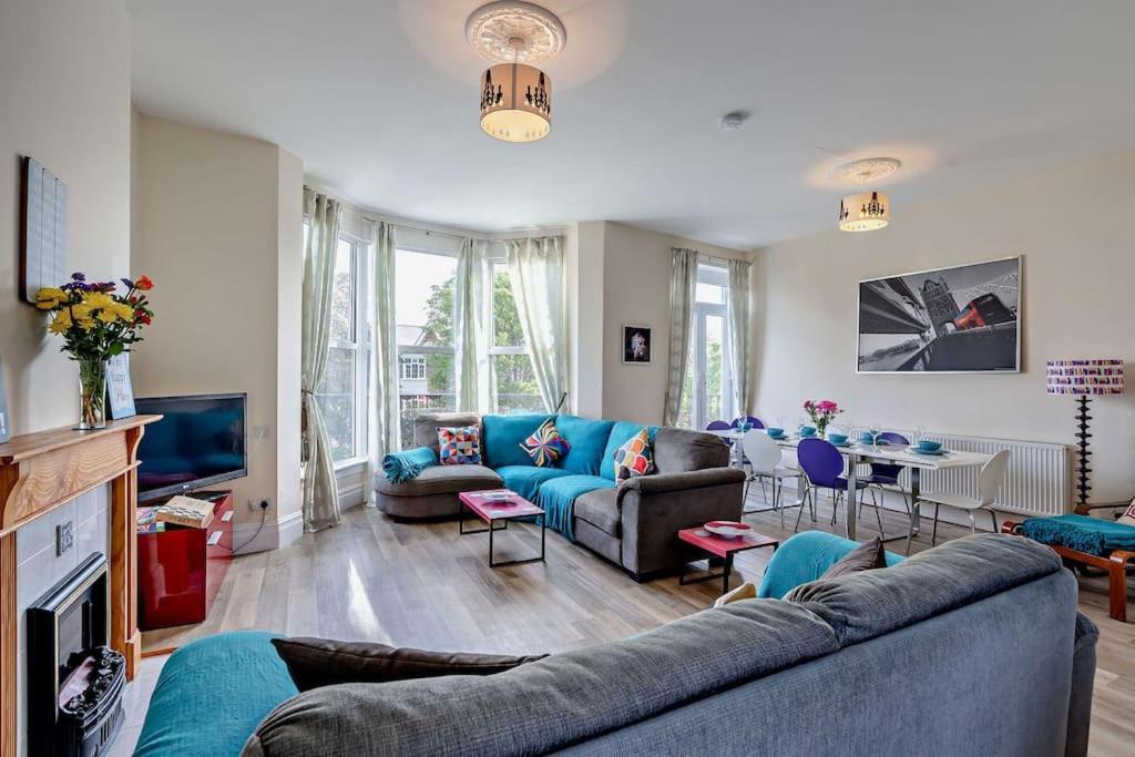 Dizzy Heights Swanage Sleeps 10 With Amazing Views Villa Dış mekan fotoğraf